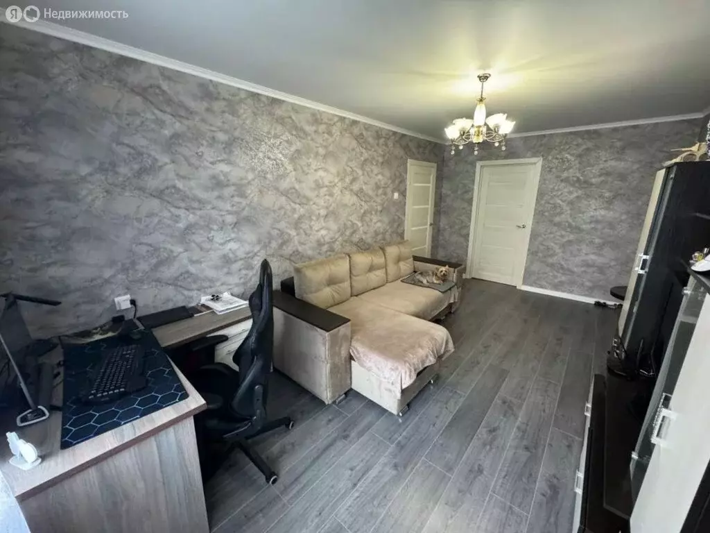 2-комнатная квартира: Курск, 1-й Аэродромный переулок, 12 (43.6 м) - Фото 1