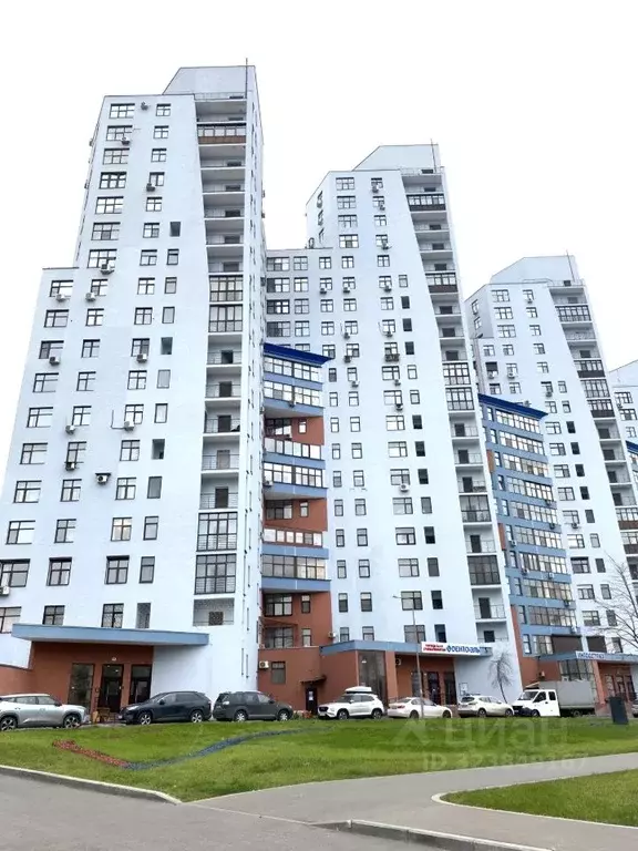 3-к кв. Москва ул. Хачатуряна, 12К1 (106.2 м) - Фото 1