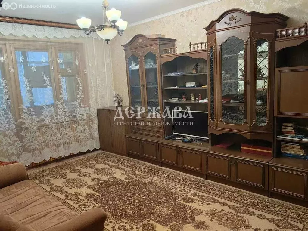 2-комнатная квартира: Старый Оскол, микрорайон Зелёный Лог, 1 (52.2 м) - Фото 1
