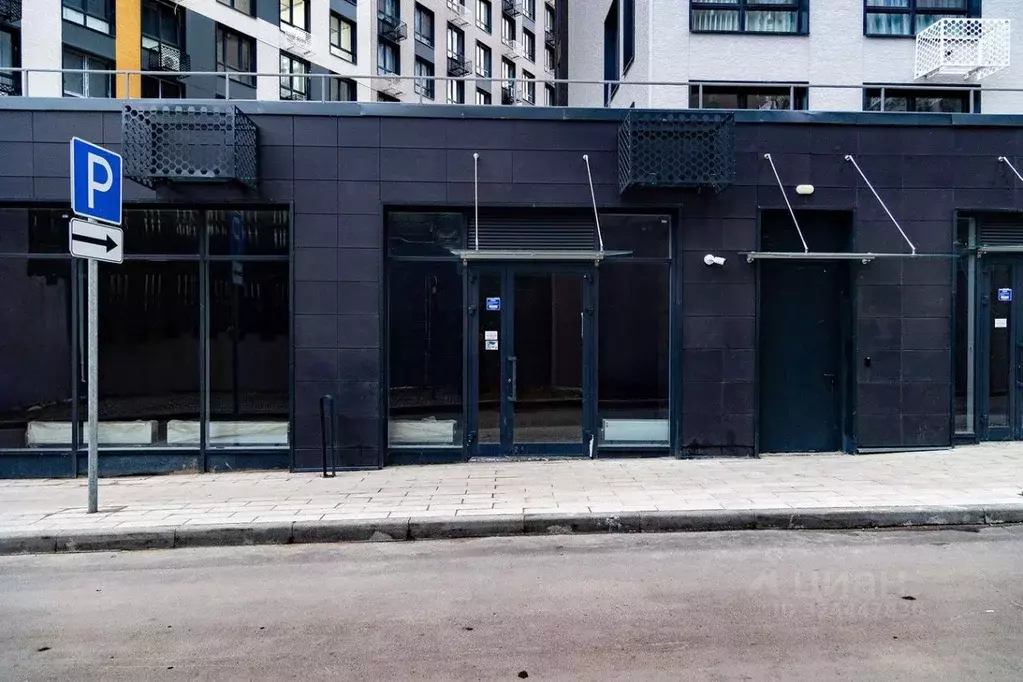 Помещение свободного назначения в Москва ул. Летчика Осканова, 6 (121 ... - Фото 1