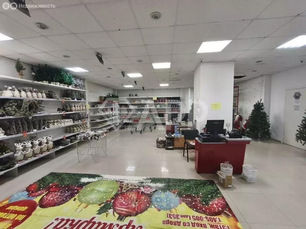 Торговая площадь (900 м) - Фото 1