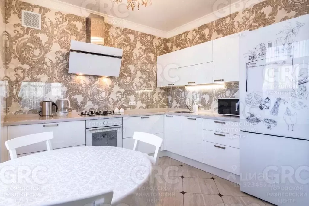 3-к кв. Краснодарский край, Сочи Адлер жилрайон, ул. Крупской, 32 ... - Фото 2