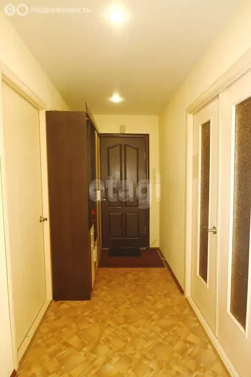 3-комнатная квартира: Заводоуковск, улица Щорса, 16 (59.9 м) - Фото 1