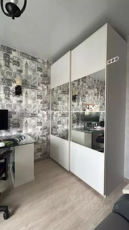 4-к кв. Омская область, Омск Съездовская ул., 41 (85.2 м) - Фото 1