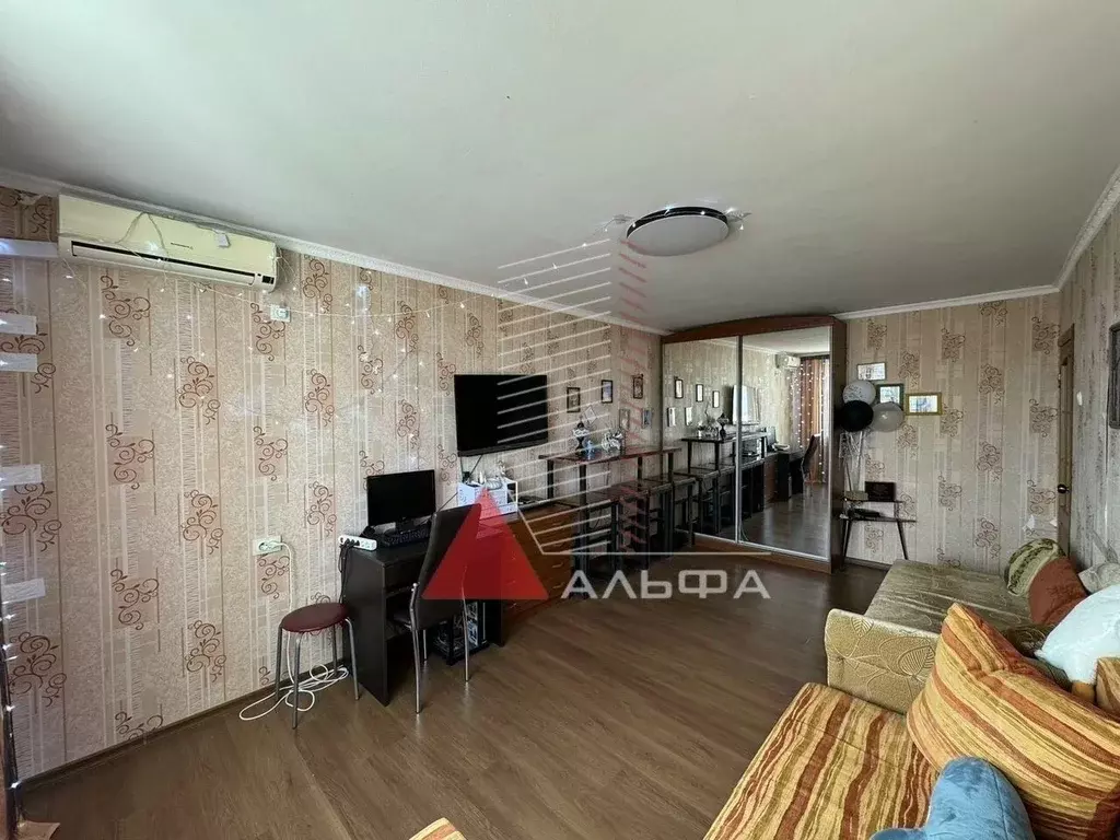 3-к кв. Крым, Евпатория ул. Эскадронная, 11 (64.7 м) - Фото 2