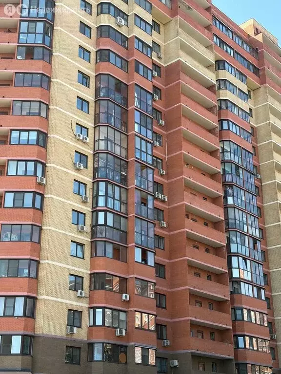 1-комнатная квартира: посёлок городского типа Октябрьский, улица ... - Фото 2