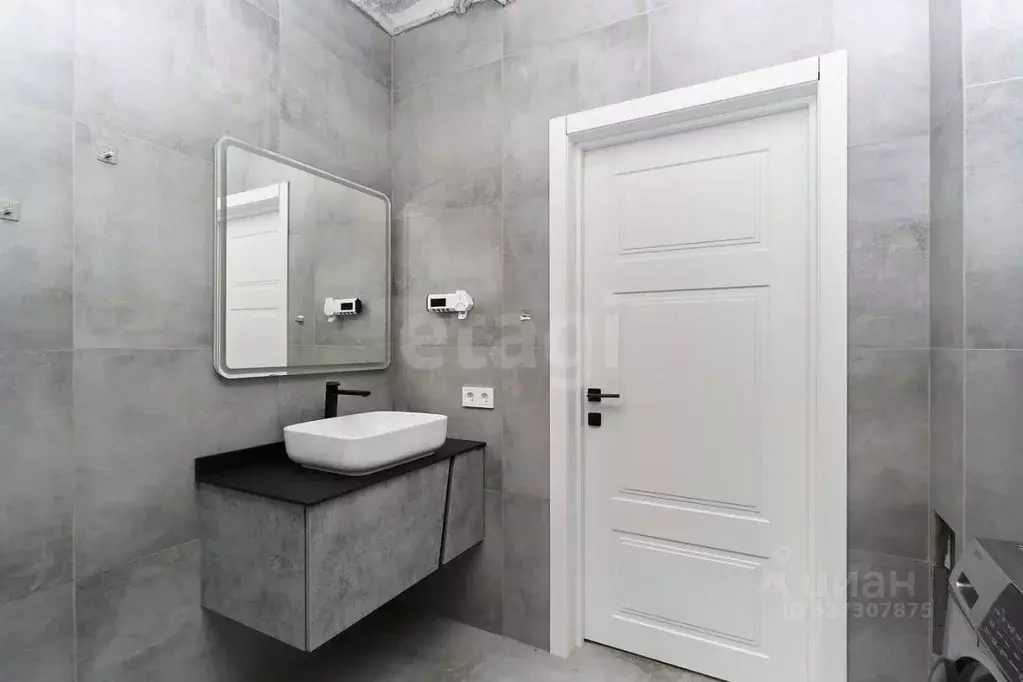 3-к кв. Тюменская область, Тюмень ул. Дмитрия Менделеева, 6к1 (119.5 ... - Фото 1