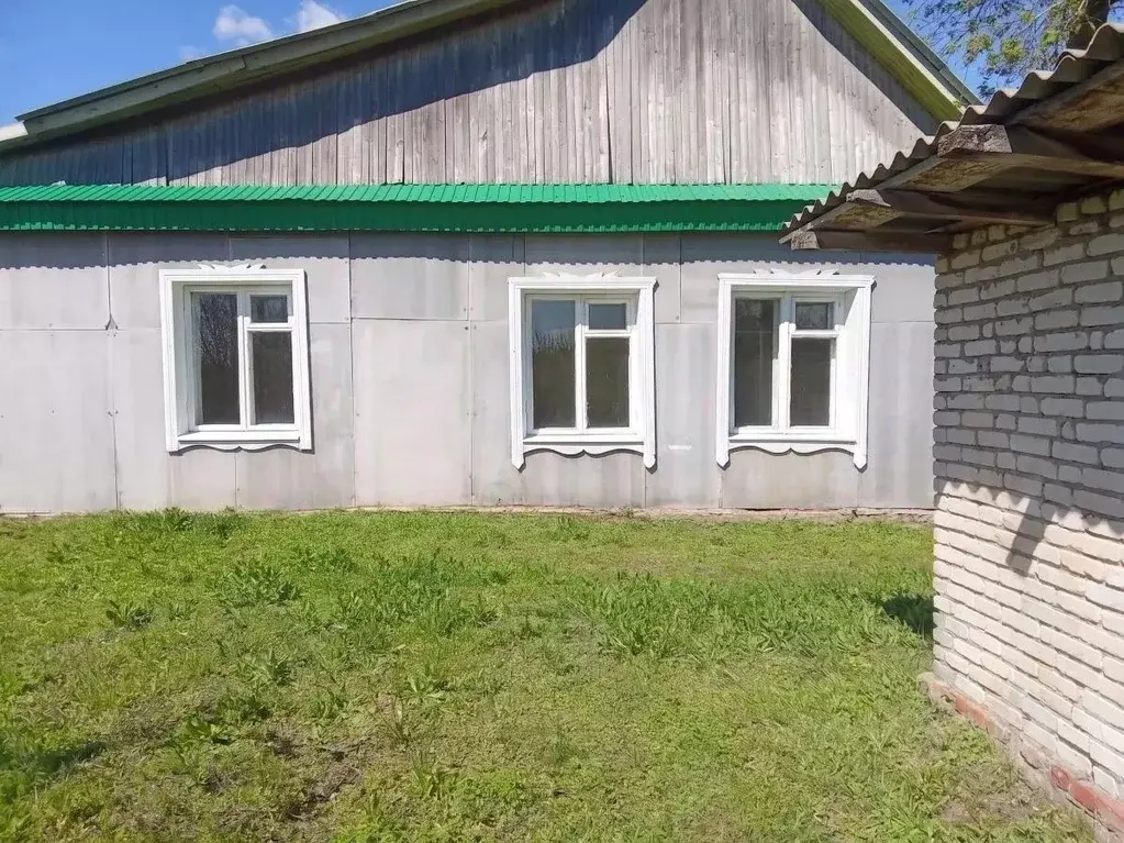 Дом в Оренбургская область, Илекский район, с. Студеное ул. Советская, ... - Фото 1