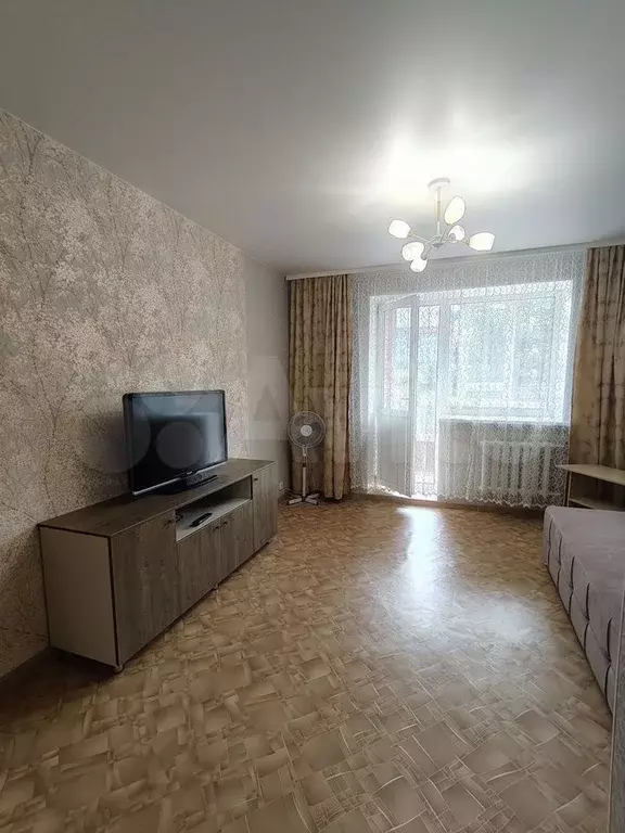 1-к. квартира, 40 м, 4/9 эт. - Фото 0