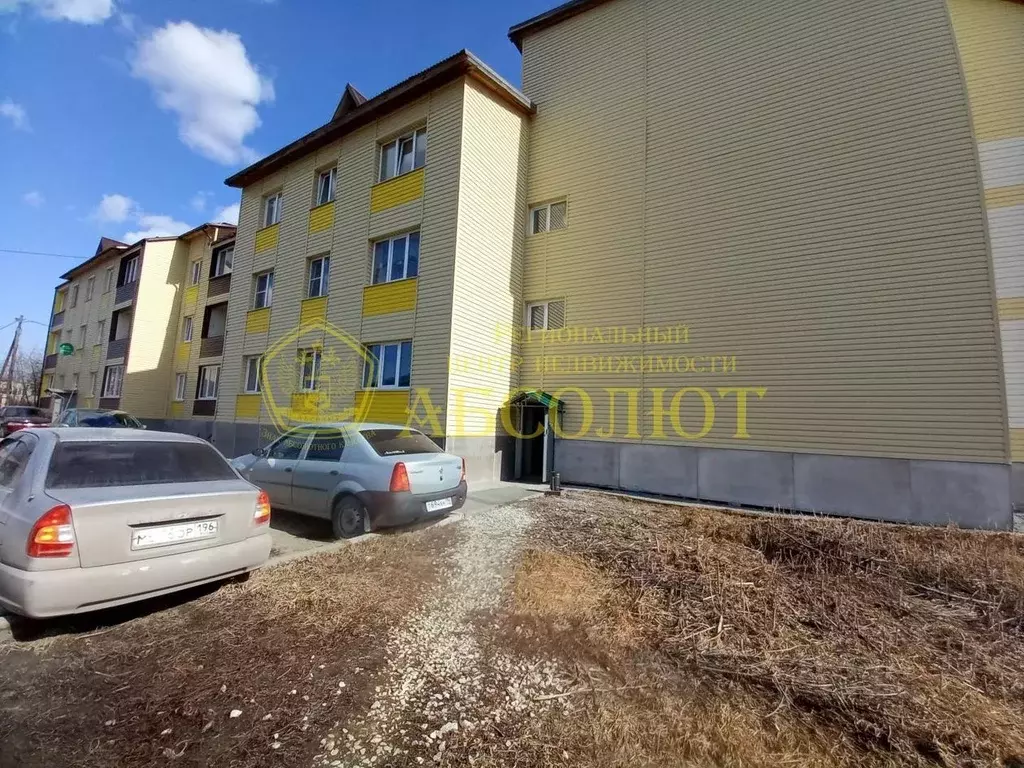 3-к кв. Свердловская область, Дегтярск Озерная ул., 12Б (72.0 м) - Фото 1