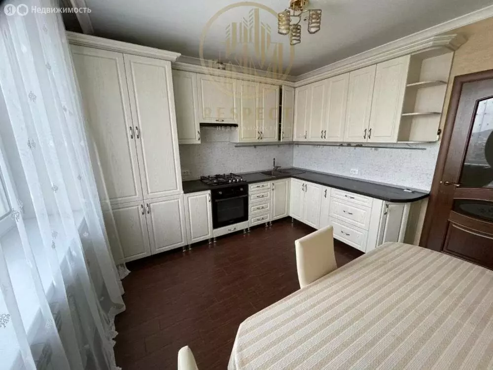 3-комнатная квартира: Пятигорск, проспект Калинина, 92 (102 м) - Фото 1