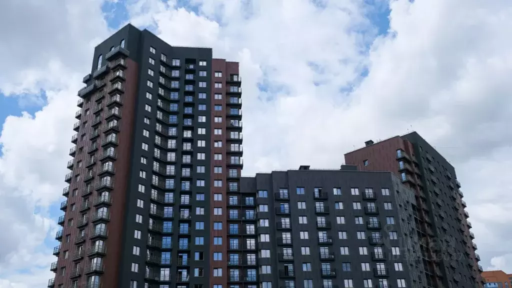 3-к кв. Новосибирская область, Новосибирск ул. Владимира Заровного, ... - Фото 0