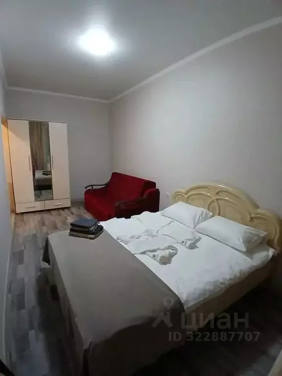 1-к кв. Кабардино-Балкария, Нальчик ул. Солнечная, 12к1 (32.0 м) - Фото 1