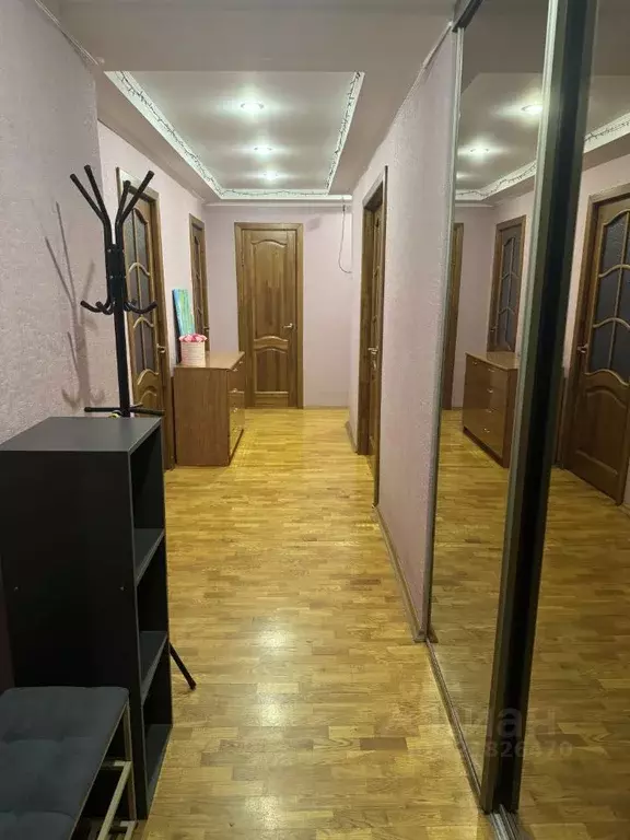 3-к кв. Курская область, Курск ул. Димитрова, 40 (72.5 м) - Фото 1