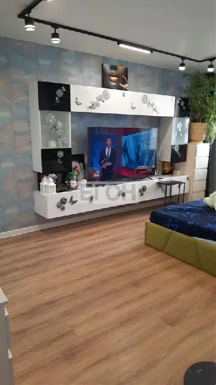 Продается 3-комнатная квартира - Фото 0