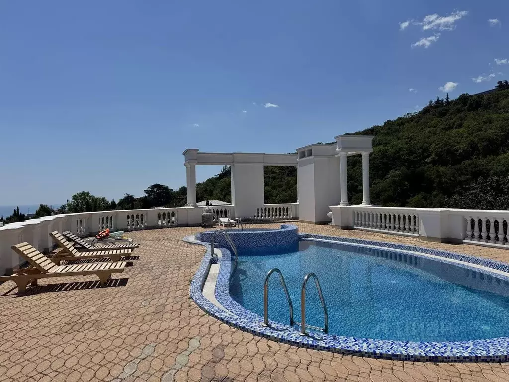 3-к кв. Крым, Ялта муниципальный округ, Ливадия пгт ул. Батурина, 40А ... - Фото 1