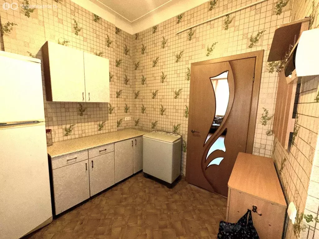 1к в 4-комнатной квартире (12.8 м) - Фото 0