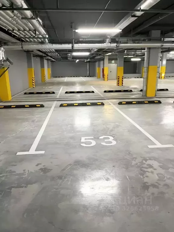 Гараж в Московская область, Одинцово ул. Маршала Жукова, 23к2 (15 м) - Фото 1