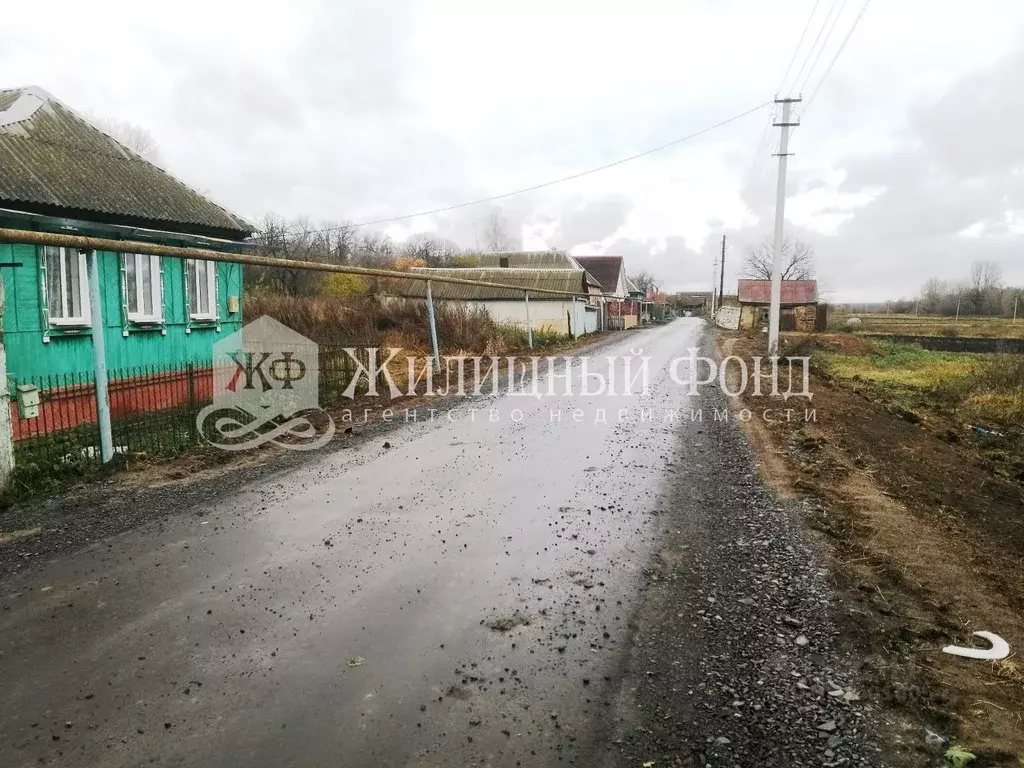 Дом в Курская область, Курский район, Шумаковский сельсовет, д. ... - Фото 1