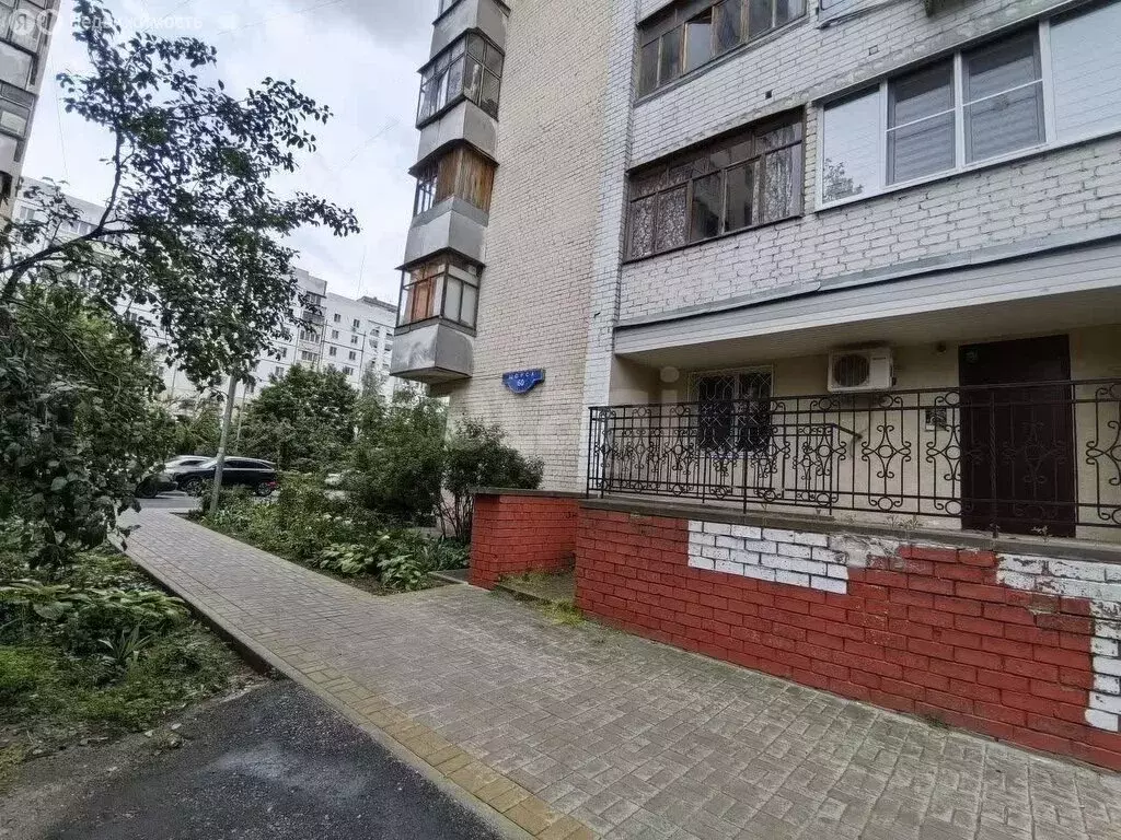 3-комнатная квартира: Белгород, улица Щорса, 60 (67 м) - Фото 1