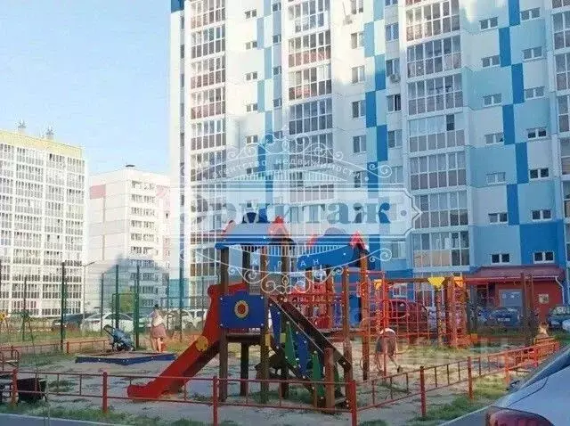 1-к кв. Курганская область, Курган Заозерный жилрайон, 7-й мкр, 24 ... - Фото 1