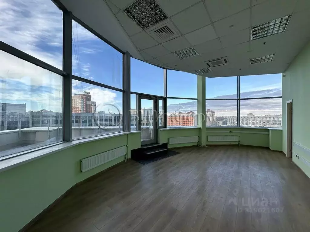 Офис в Санкт-Петербург пл. Конституции, 1 (160 м) - Фото 0