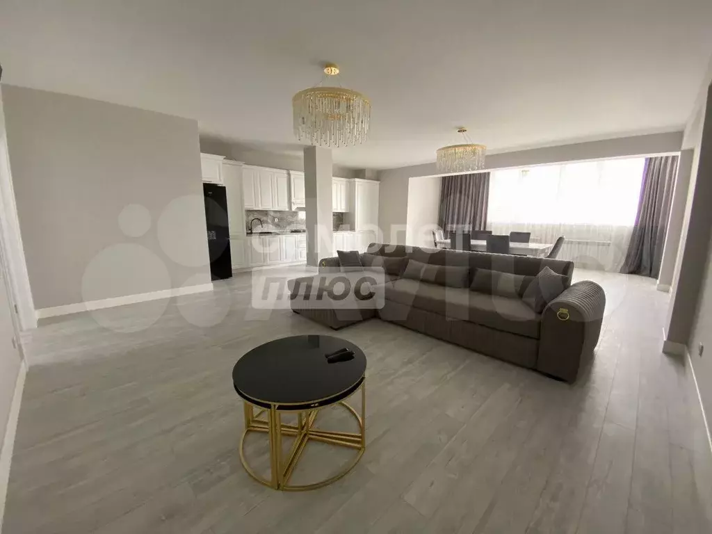 2-к. квартира, 100 м, 9/10 эт. - Фото 0