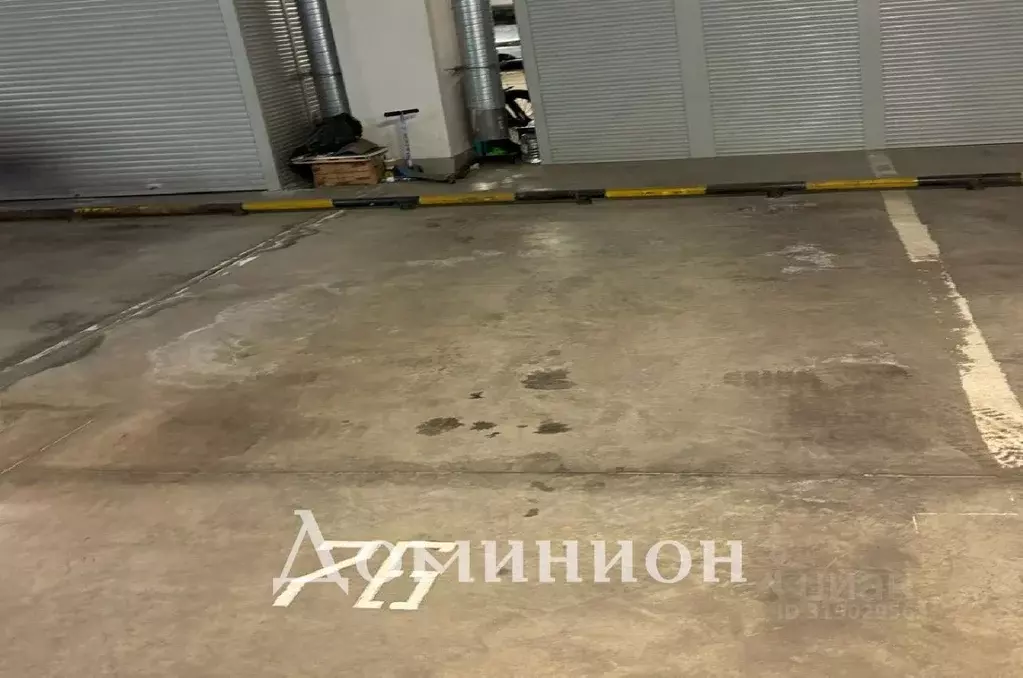 Гараж в Москва Ломоносовский просп., 25к3 (18 м) - Фото 0