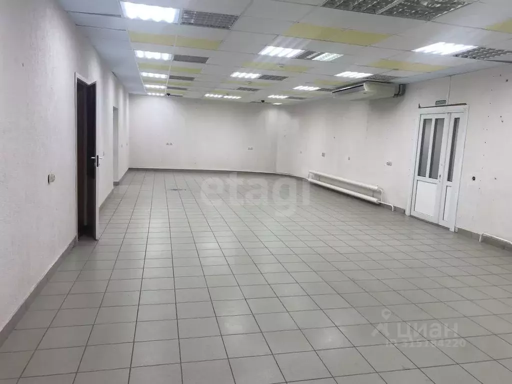 Помещение свободного назначения в Коми, Сыктывкар ул. Ленина, 23А (215 ... - Фото 1