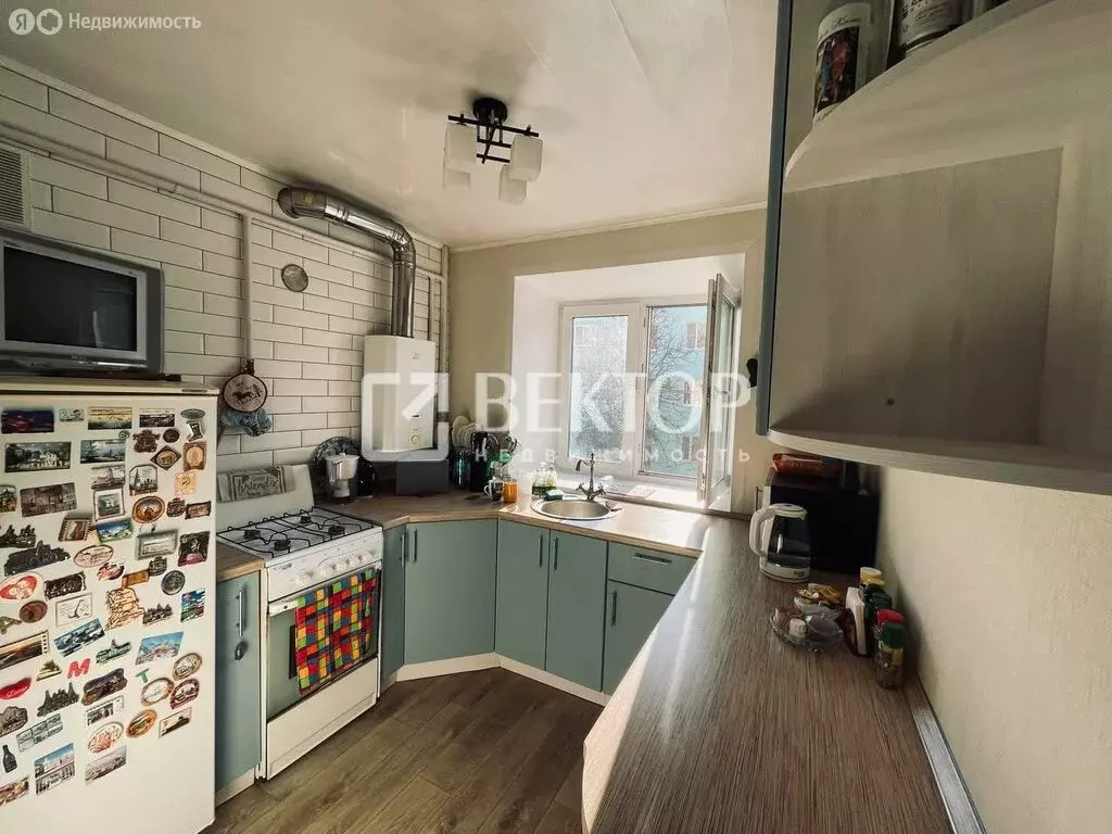 2-комнатная квартира: Иваново, улица Победы, 55 (46 м) - Фото 0