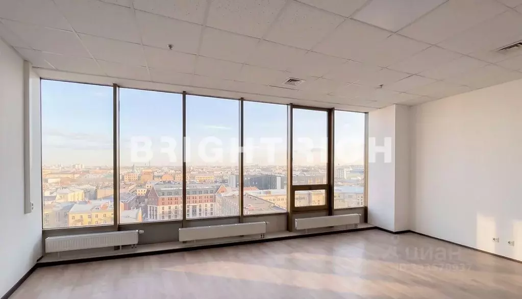 Офис в Санкт-Петербург пл. Александра Невского, 2Б (800 м) - Фото 1