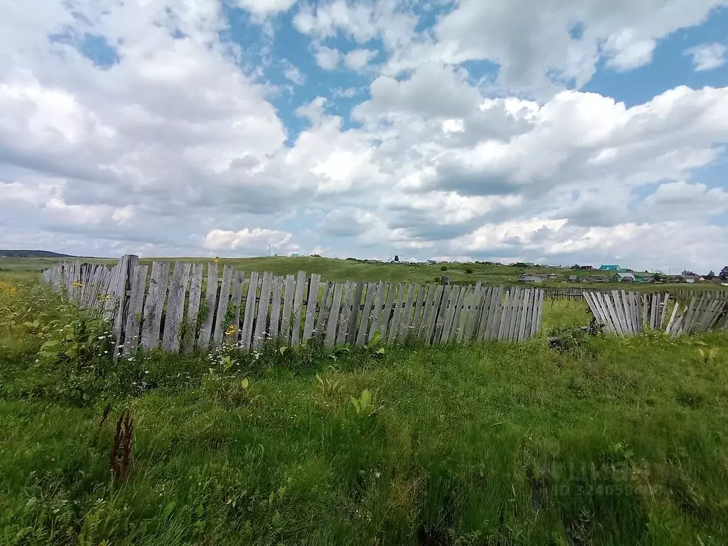Участок в Башкортостан, Ишимбайский район, Ишеевский сельсовет, с. ... - Фото 1