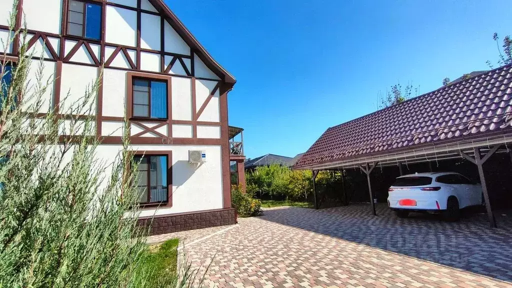 Студия Краснодарский край, Краснодар просп. Римский, 8 (30.0 м) - Фото 2