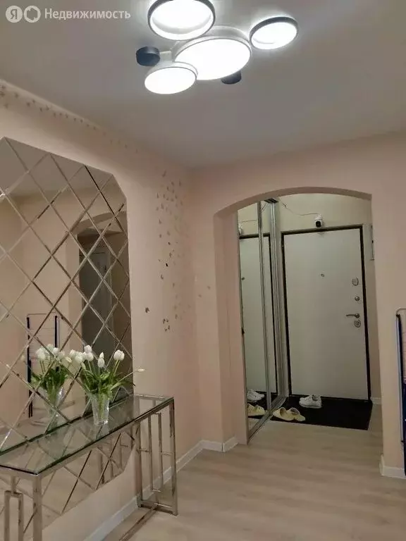 3-комнатная квартира: посёлок Битца, жилой комплекс Южная Битца, ... - Фото 0