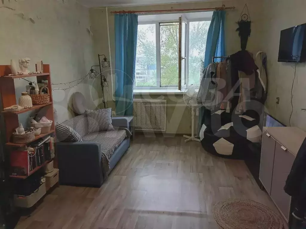 Комната 16,8 м в 1-к., 5/9 эт. - Фото 1
