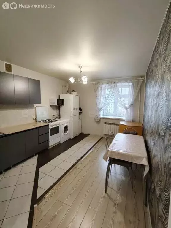 2-комнатная квартира: Казань, улица Сафиуллина, 26А (56.4 м) - Фото 1