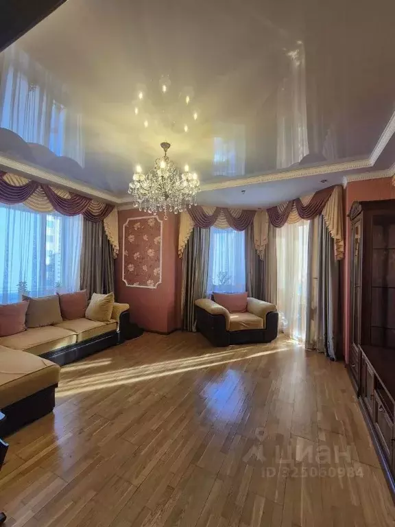 2-к кв. Омская область, Омск Старгород мкр, ул. Тютчева, 8 (65.4 м) - Фото 2