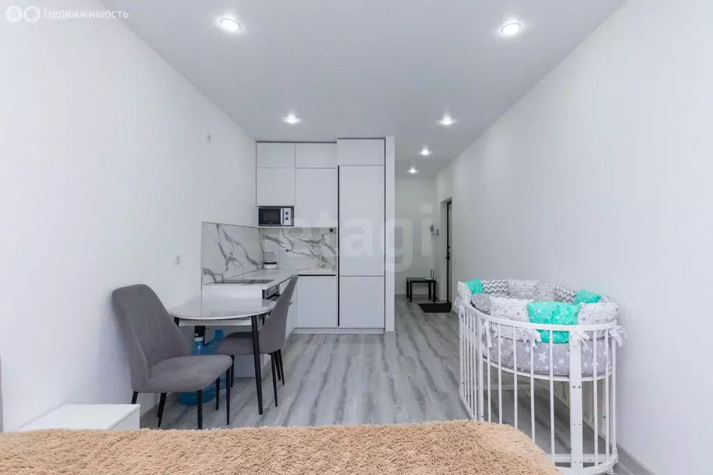 Квартира-студия: Тюмень, улица Павла Никольского, 14 (25.2 м) - Фото 2