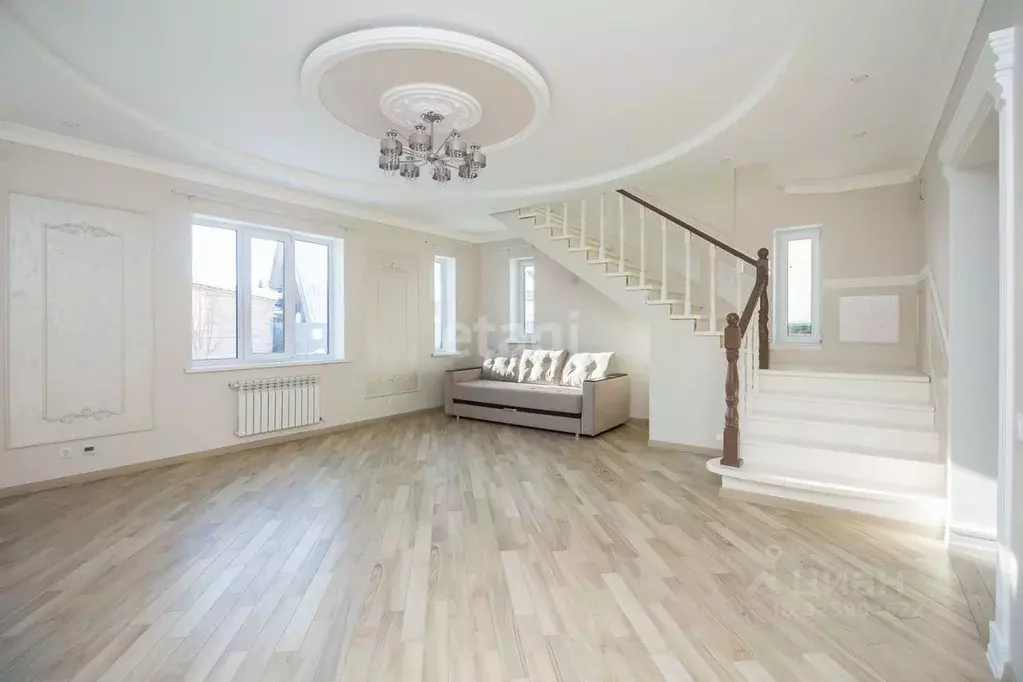 Дом в Тюменская область, Тюмень СОСН Тура тер., ул. Цветочная (161 м) - Фото 1