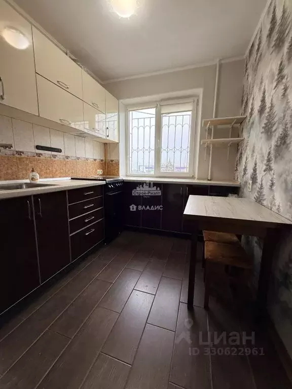 2-к кв. Крым, Керчь ул. Марата, 2 (50.0 м) - Фото 1