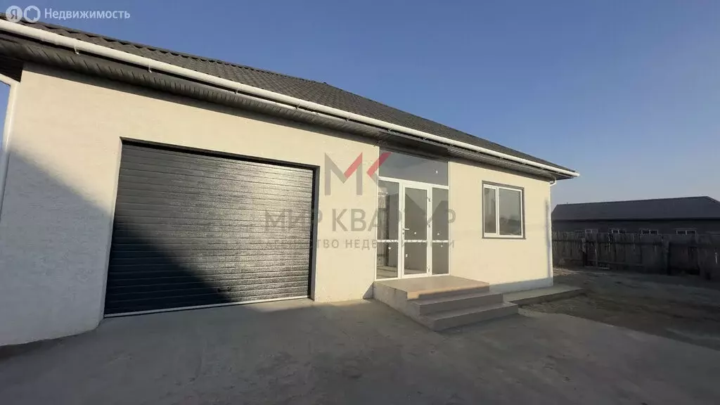 Дом в Усть-Абаканский район, посёлок Тепличный (149 м) - Фото 1