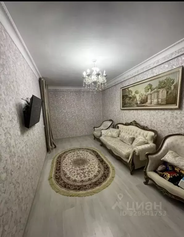 3-к кв. Чеченская республика, Грозный просп. Культуры, 15 (70.0 м) - Фото 1