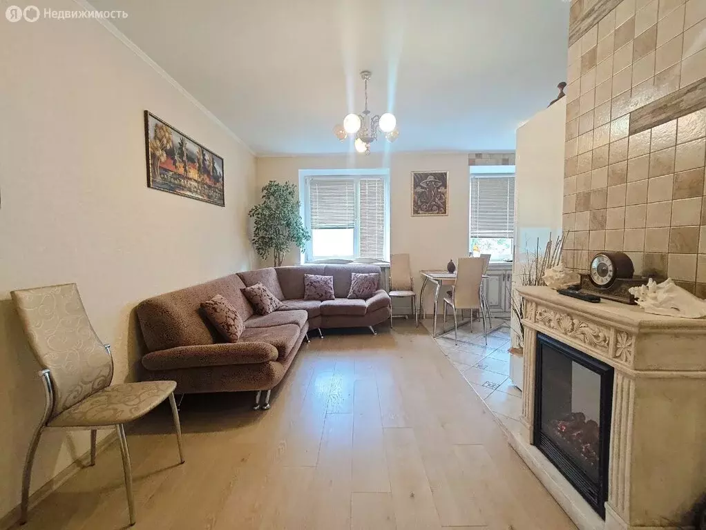 3-комнатная квартира: Великий Новгород, улица Ломоносова, 8/1 (57 м) - Фото 1