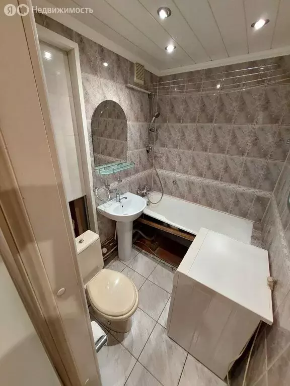 3-комнатная квартира: Мурманск, улица Александра Невского, 98 (54.4 м) - Фото 1