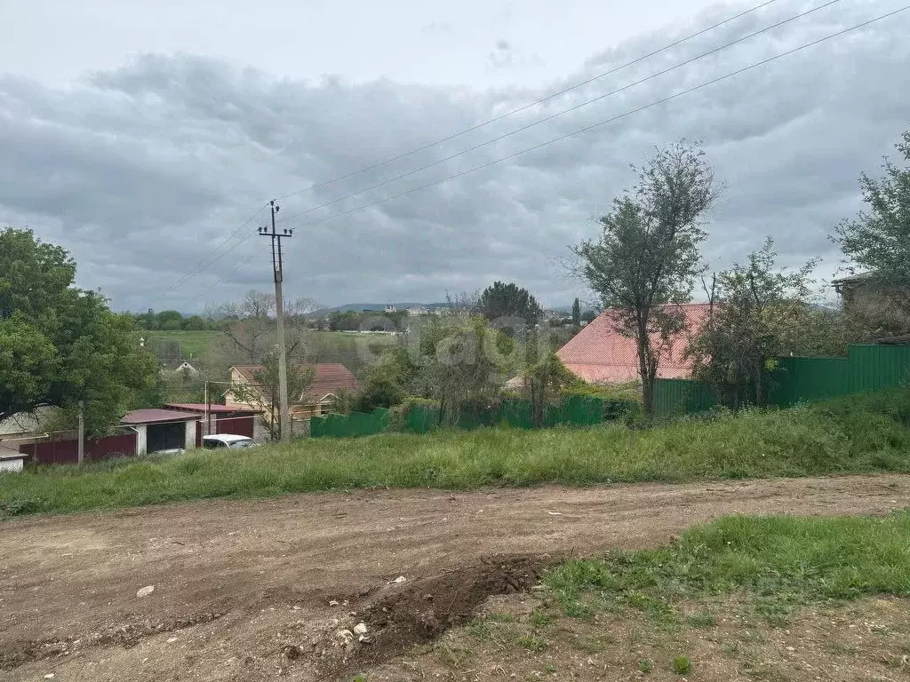 Дом в Крым, Симферопольский район, с. Доброе ул. Веселая (130 м) - Фото 1