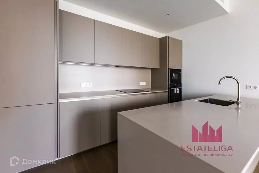 Продаётся 3-к квартира, 121.7 м - Фото 0