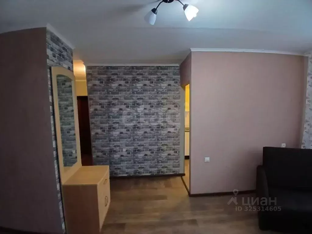 1-к кв. Брянская область, Брянск ул. Луначарского, 12 (29.9 м) - Фото 2