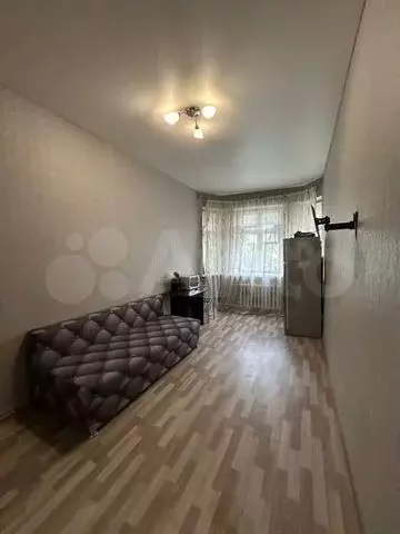 Комната 16 м в 3-к., 3/3 эт. - Фото 0