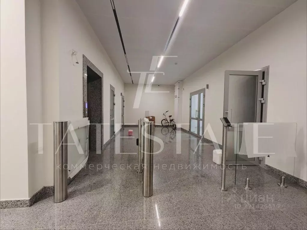 Офис в Татарстан, Казань просп. Ямашева, 33Б (466 м) - Фото 2