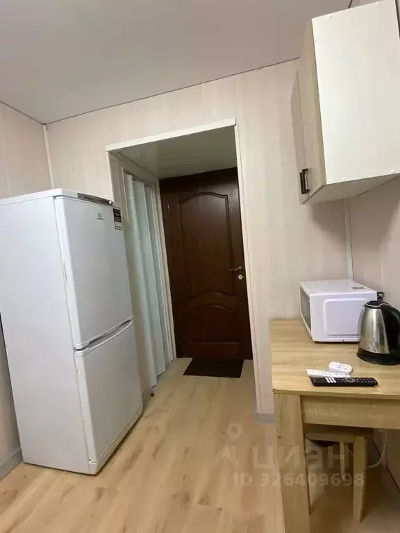 Комната Псковская область, Псков наб. Реки Великой, 4 - Фото 2